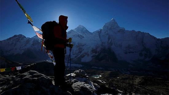 国内营业登山二十年：克服本钱慌张 参加整合彭胀期